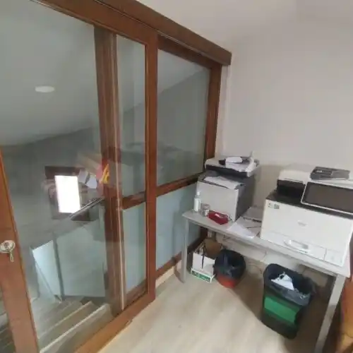 Área de impresión en el centro Arna