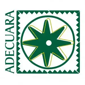 Logo de la organización Adecuara, con un diseño de estrella verde.