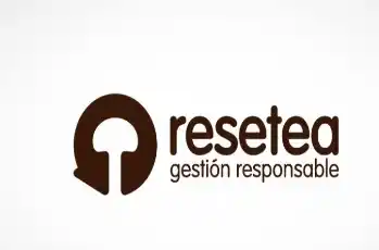 Logo de Resetea, empresa dedicada al cultivo sostenible de setas sobre posos de café.